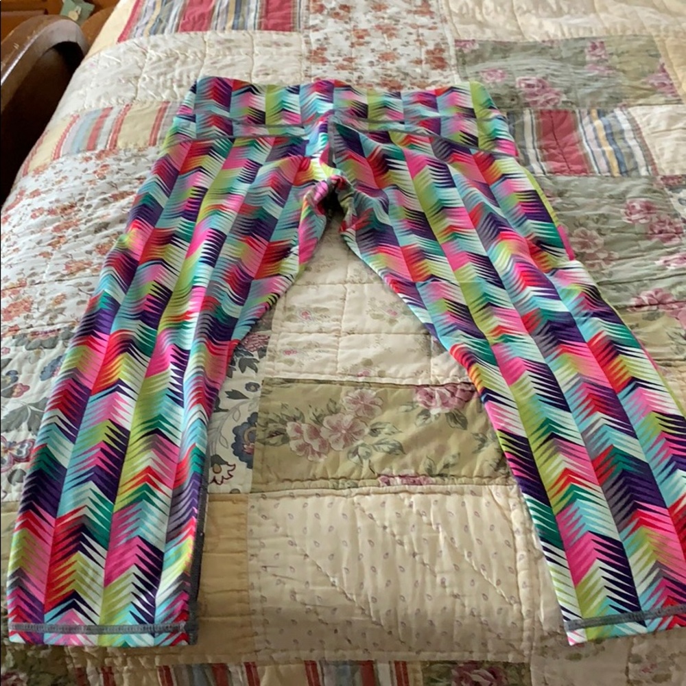 Fabletics Capris - image 4